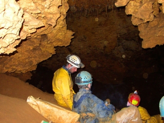 Espeleología en Charenle